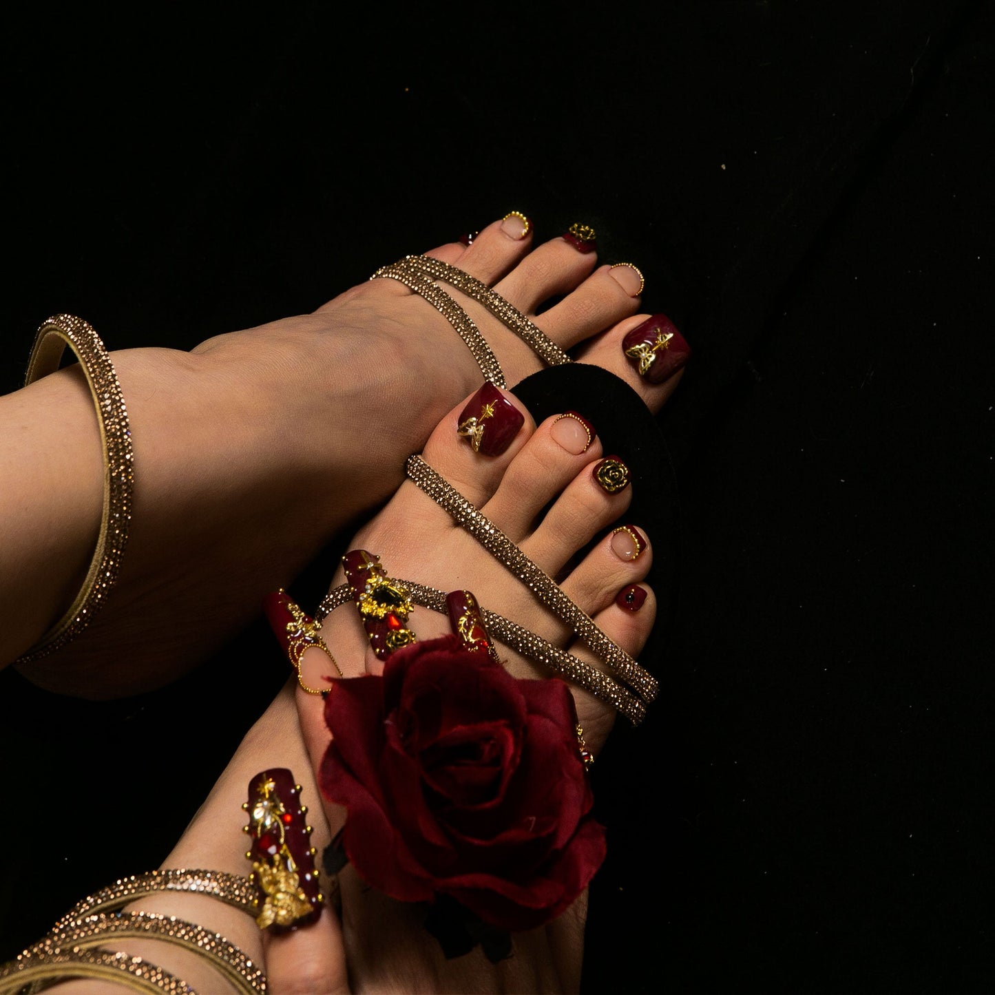 Gothic Romance T333 Toe Nails