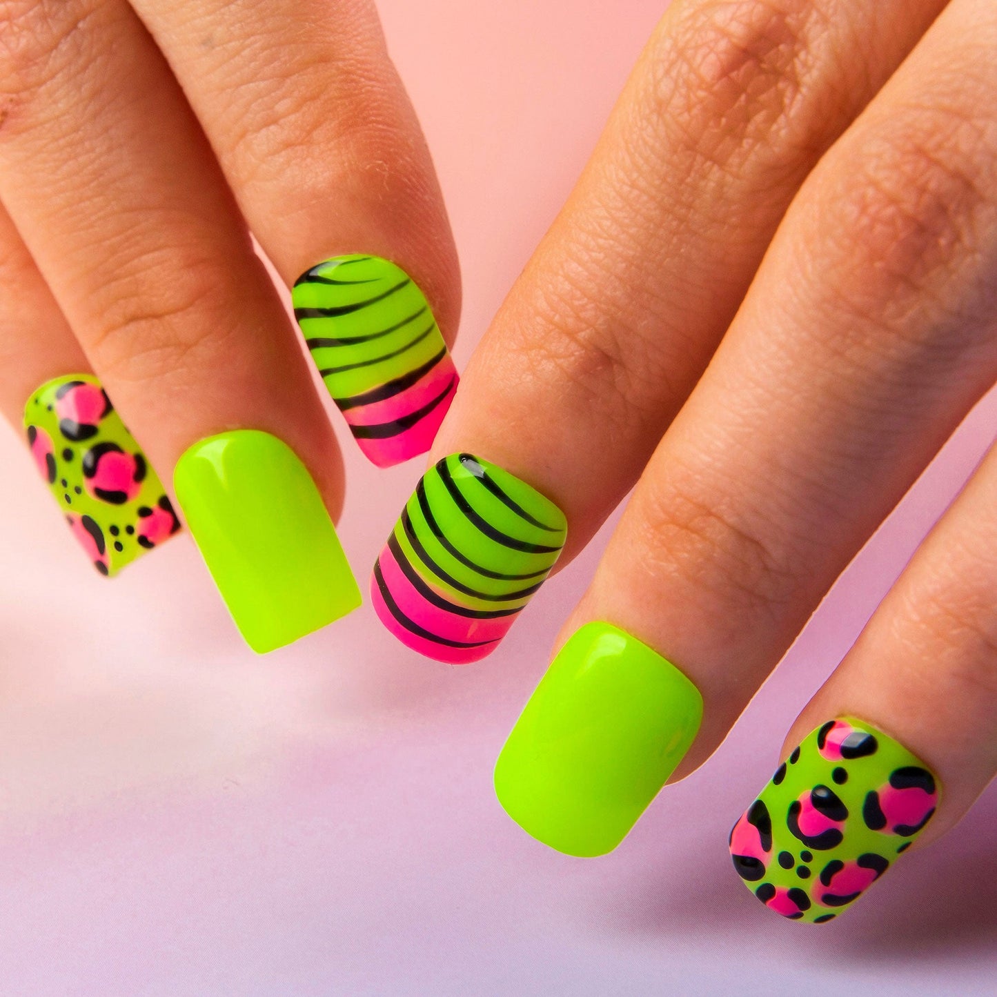 Party Girl Handmade Nails H514