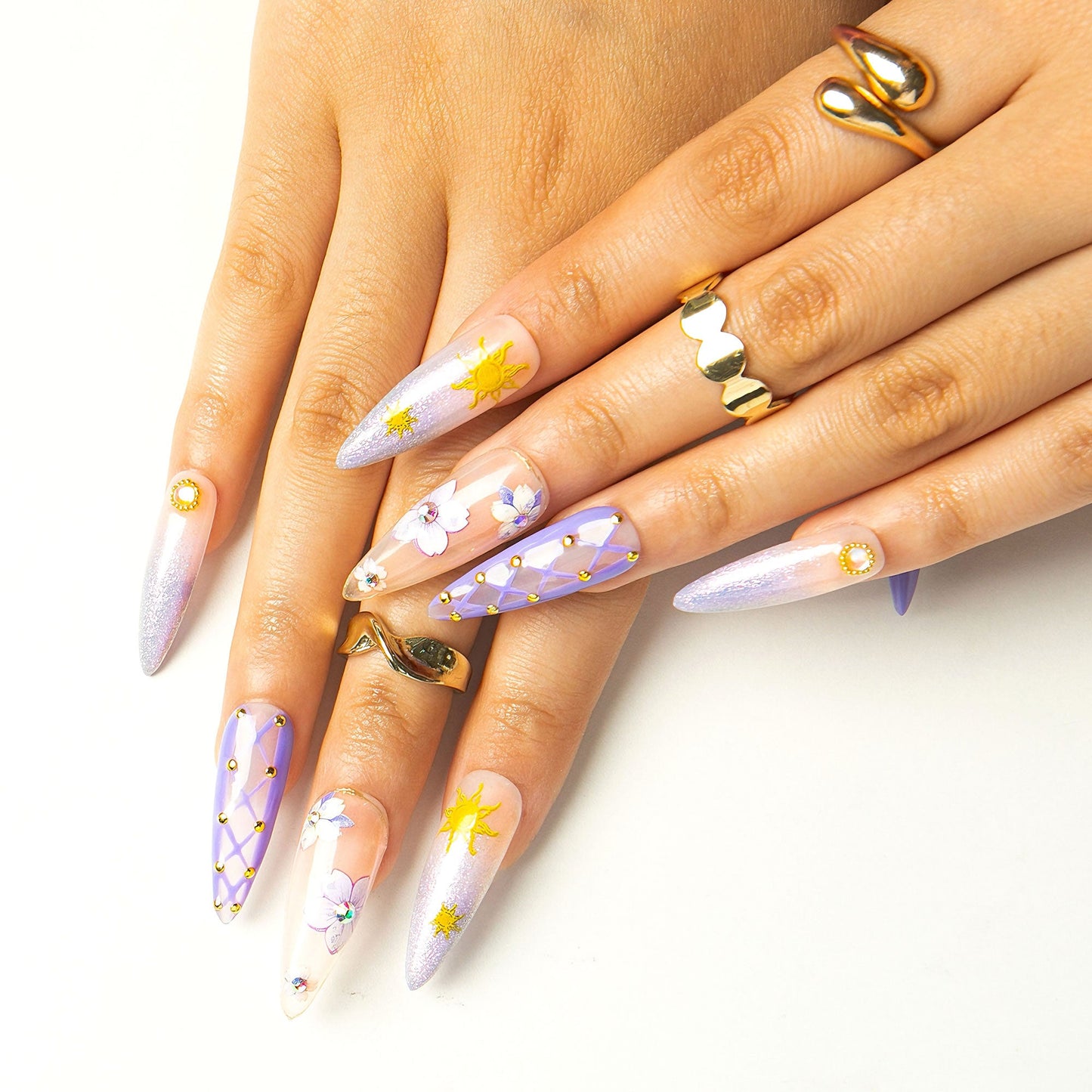 Happily Ever After Handmade Nails H454