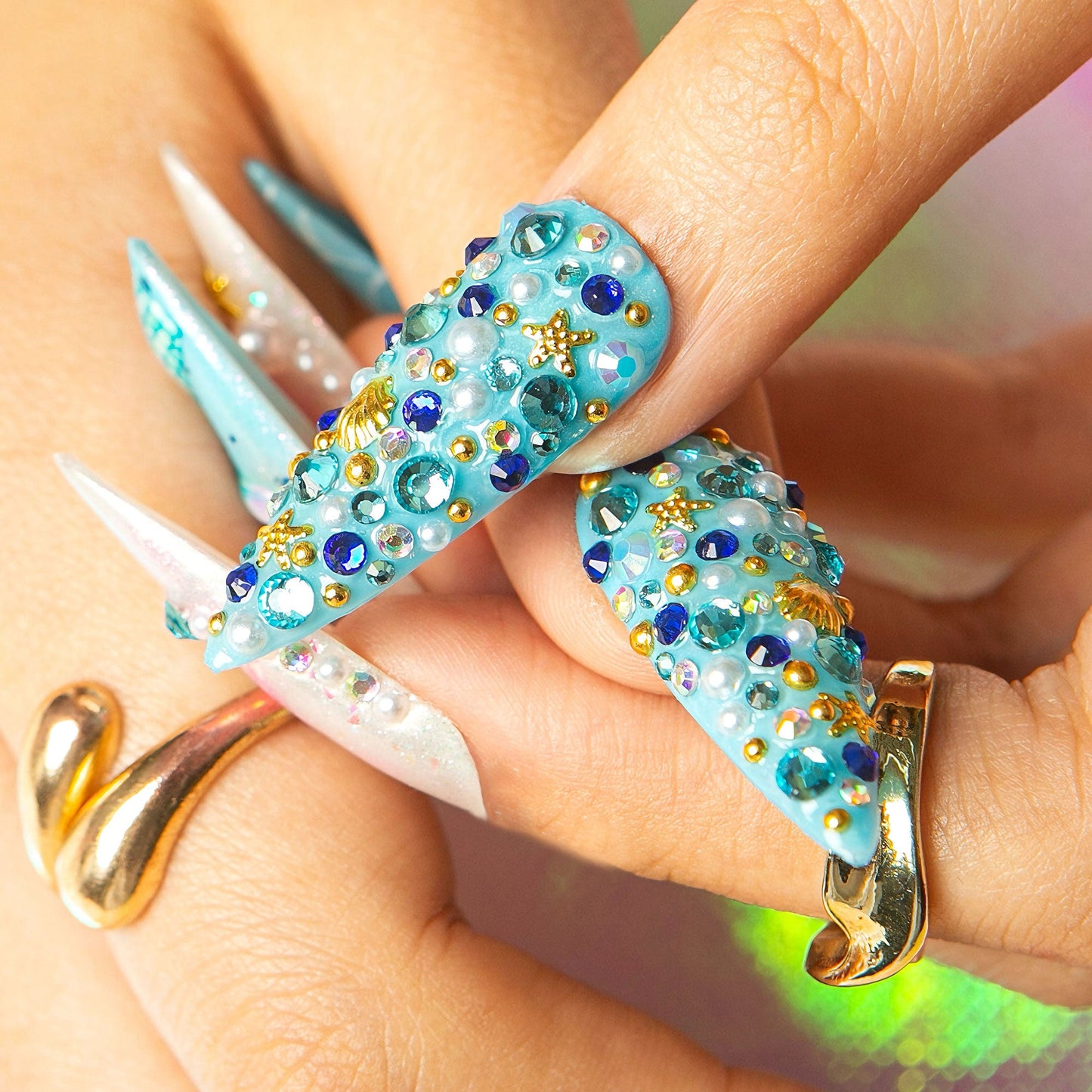 Kiss the Girl Handmade Nails H455