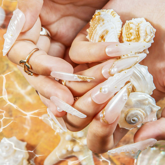 Pearl Tide Handmade Nails H543