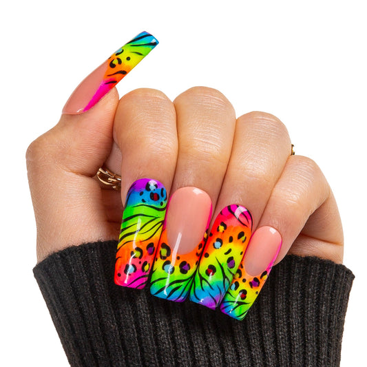 Retro Queen Handmade Nails H515