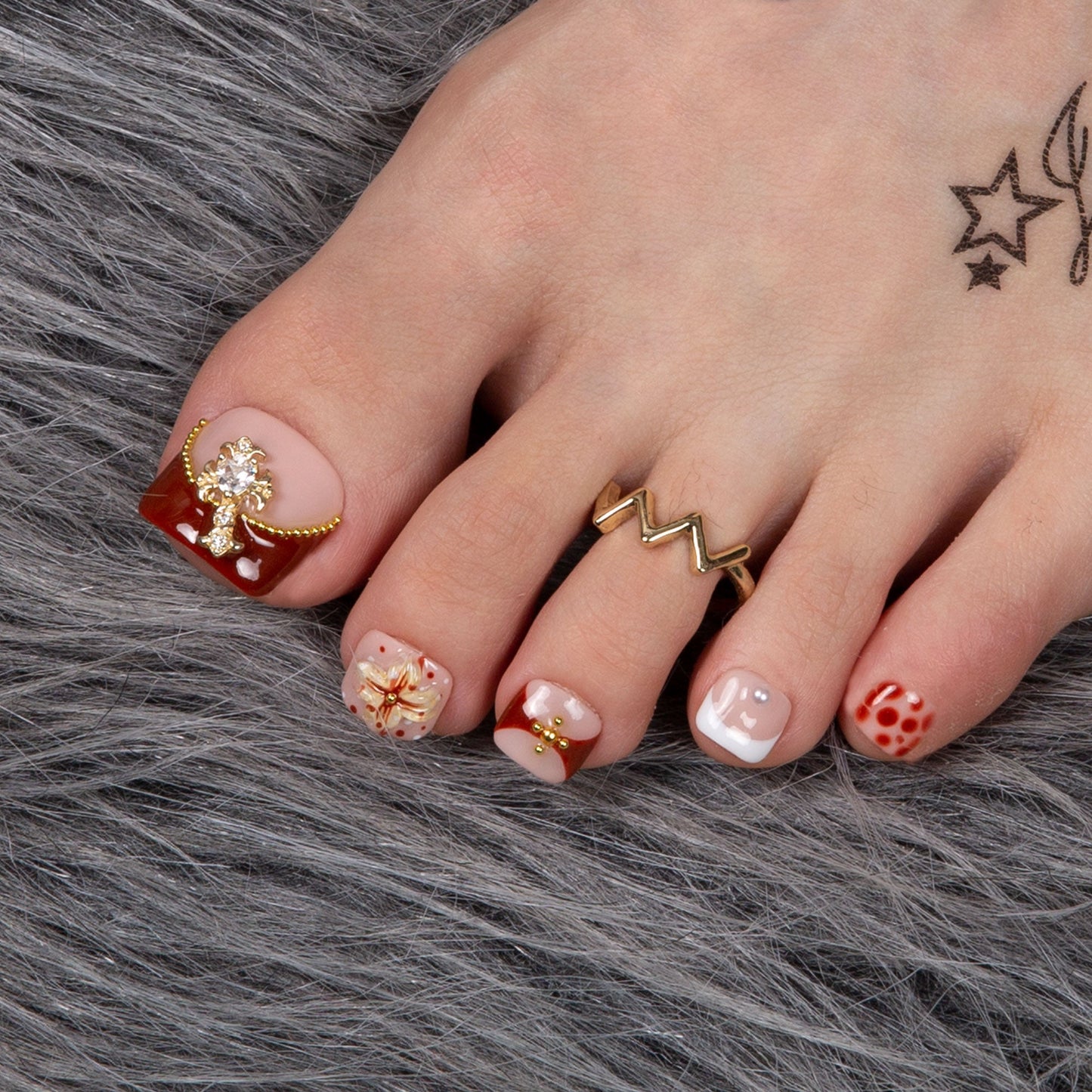 Vintage Boho Chic T365 Toe Nails