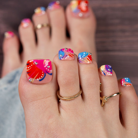 Staycation T475 Toe Nails