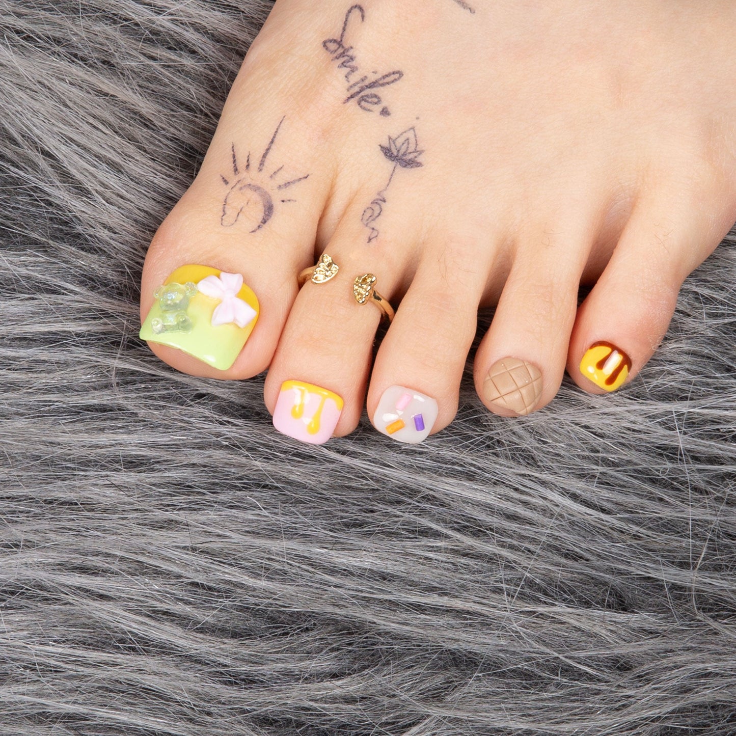 Ice Cream T110 Toe Nails