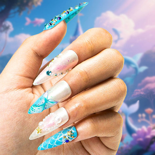 Kiss the Girl Handmade Nails H455