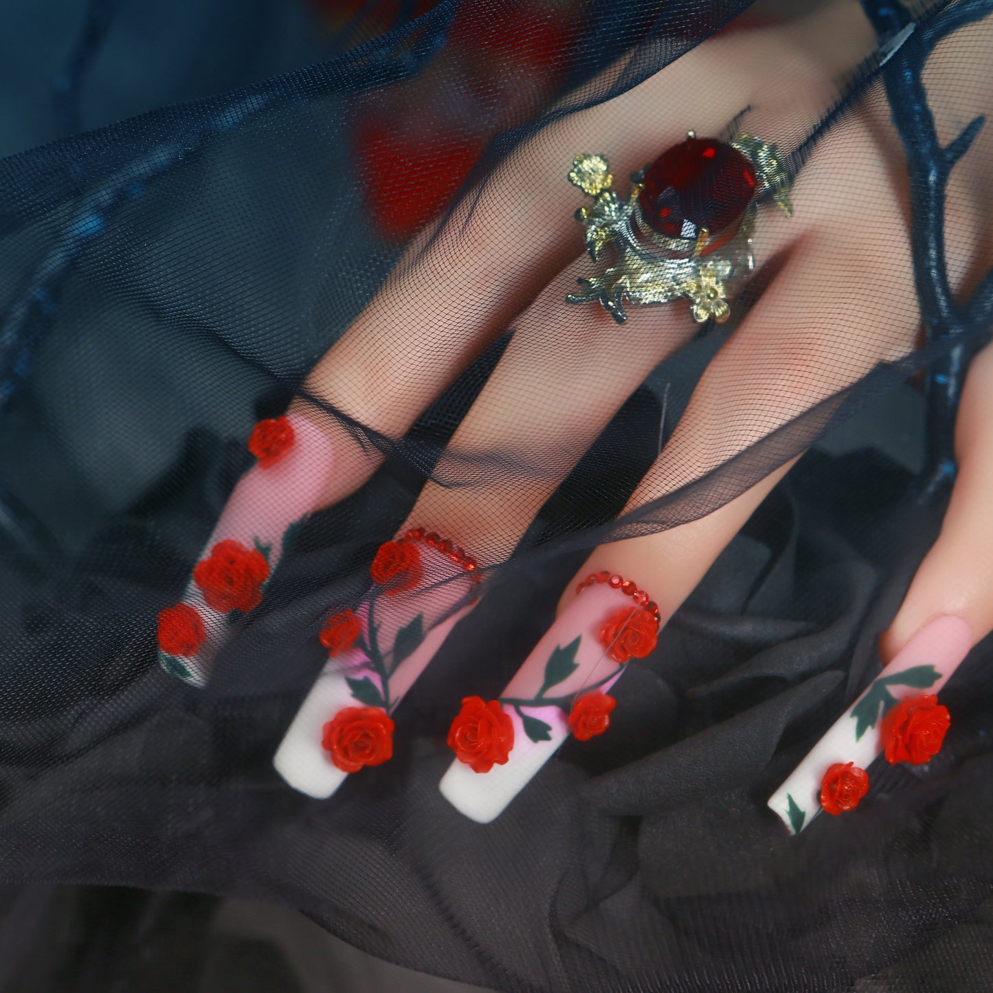 Vintage Elegance Handmade Nails H452