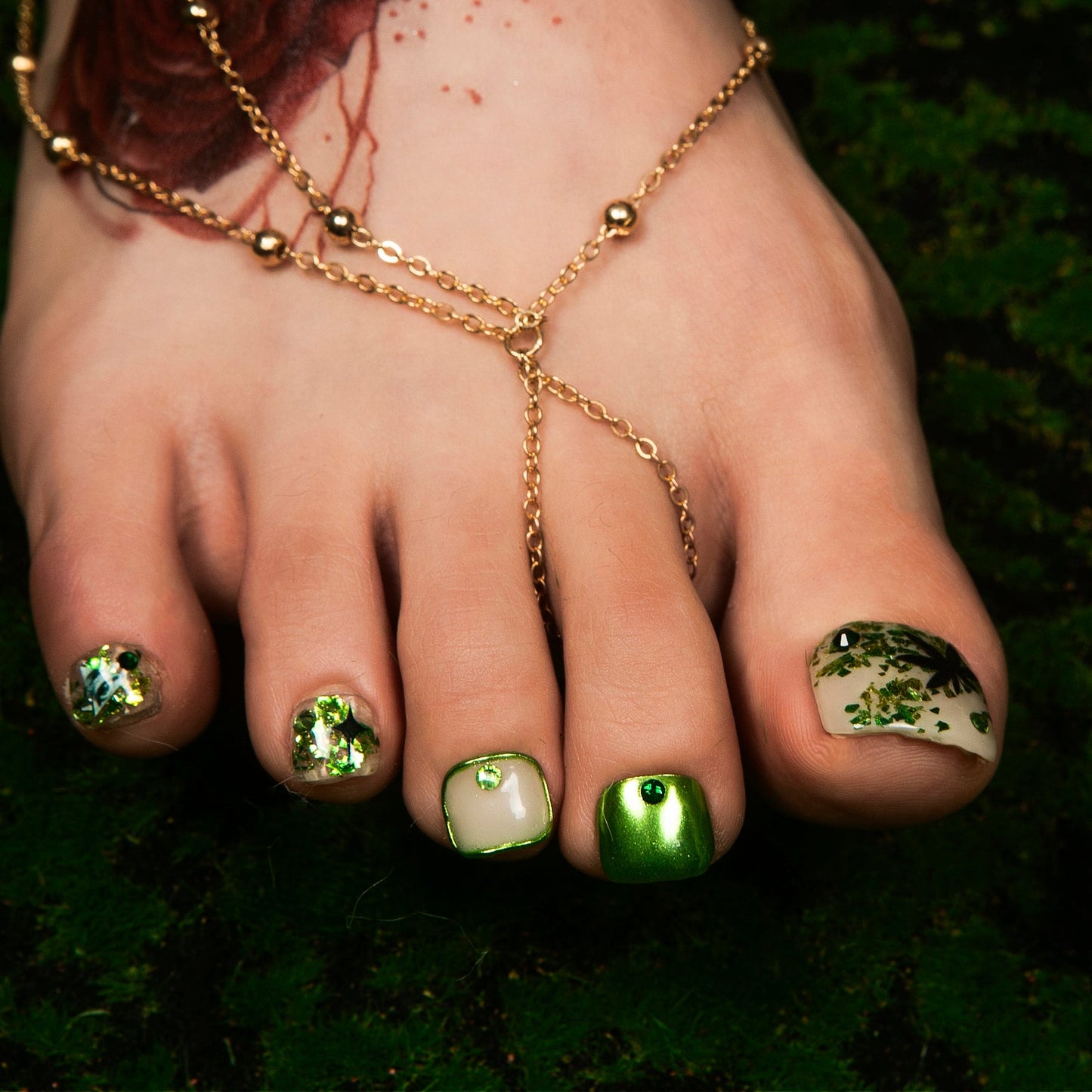 Emerald Haze T429 Toe Nails