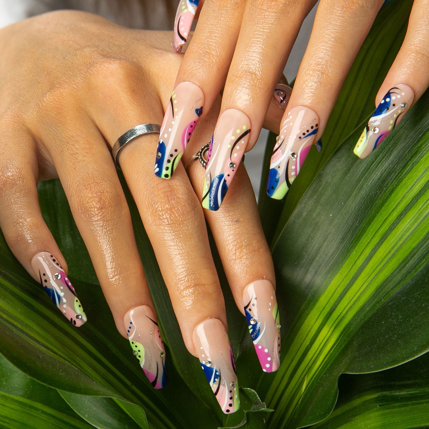 Summer Romance Handmade Nails H473