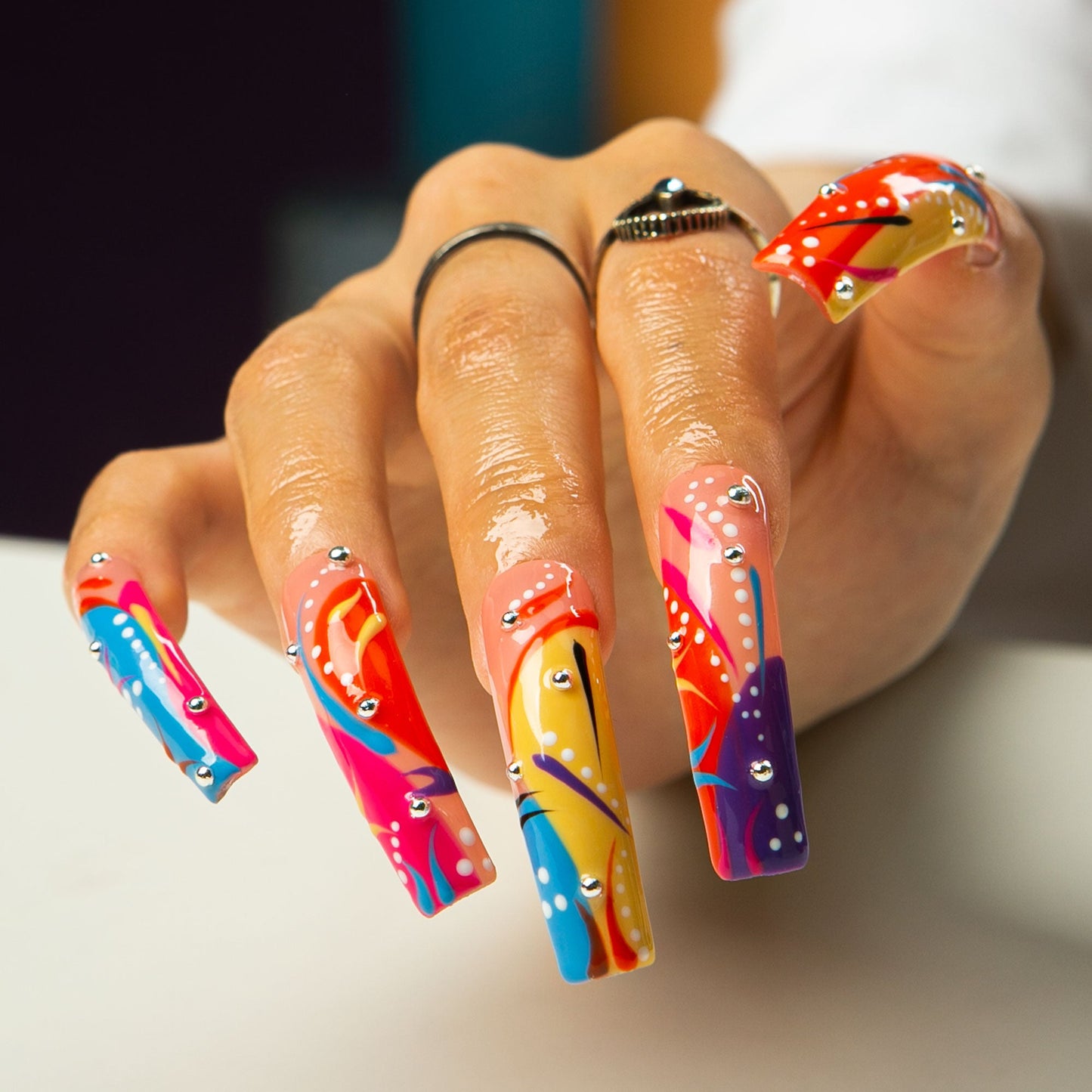 Staycation Handmade Nails H475