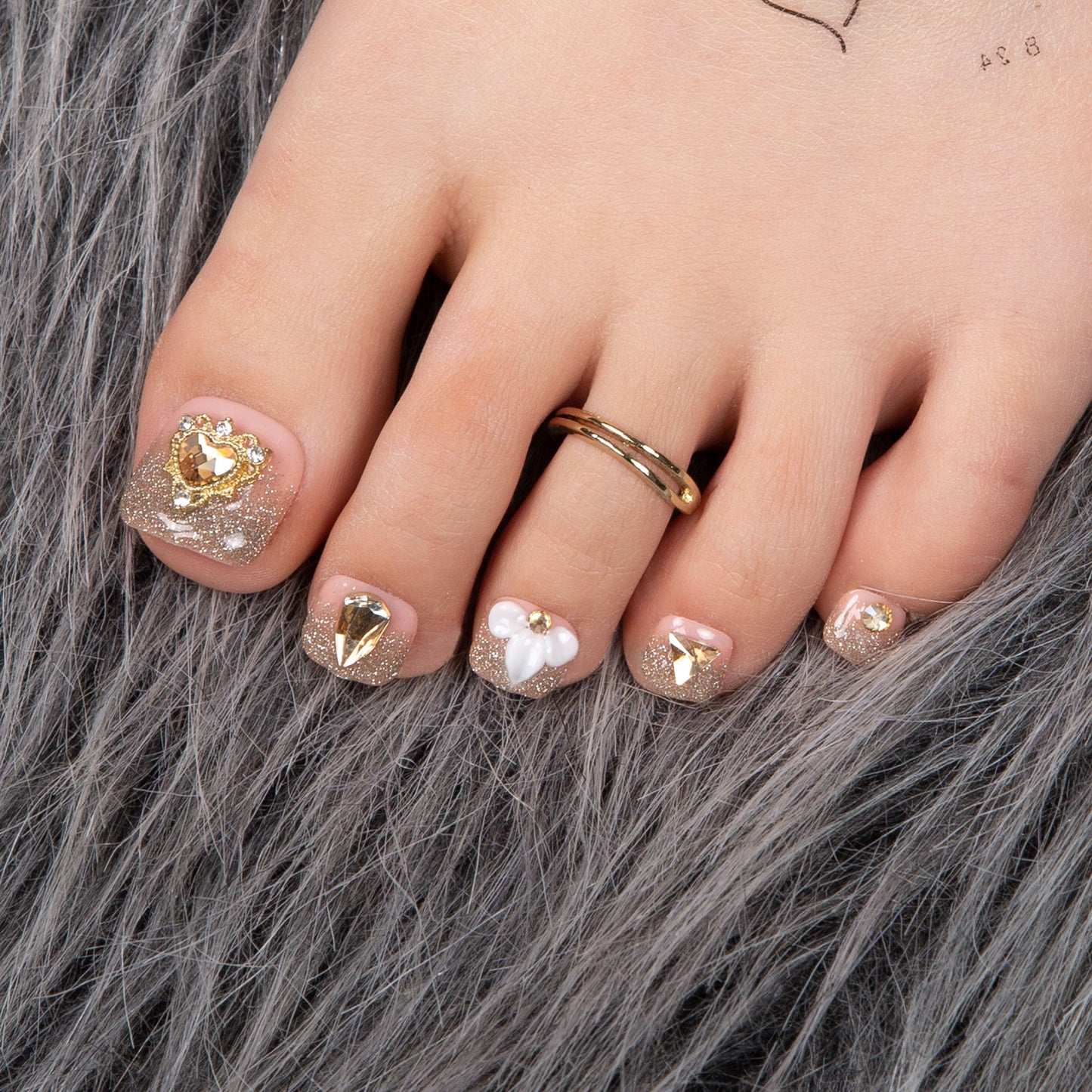 Champagne Gold T238 Toe Nails