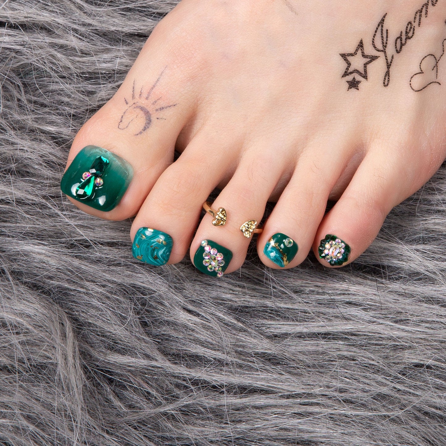 Emerald Envy Blue T109 Toe Nails