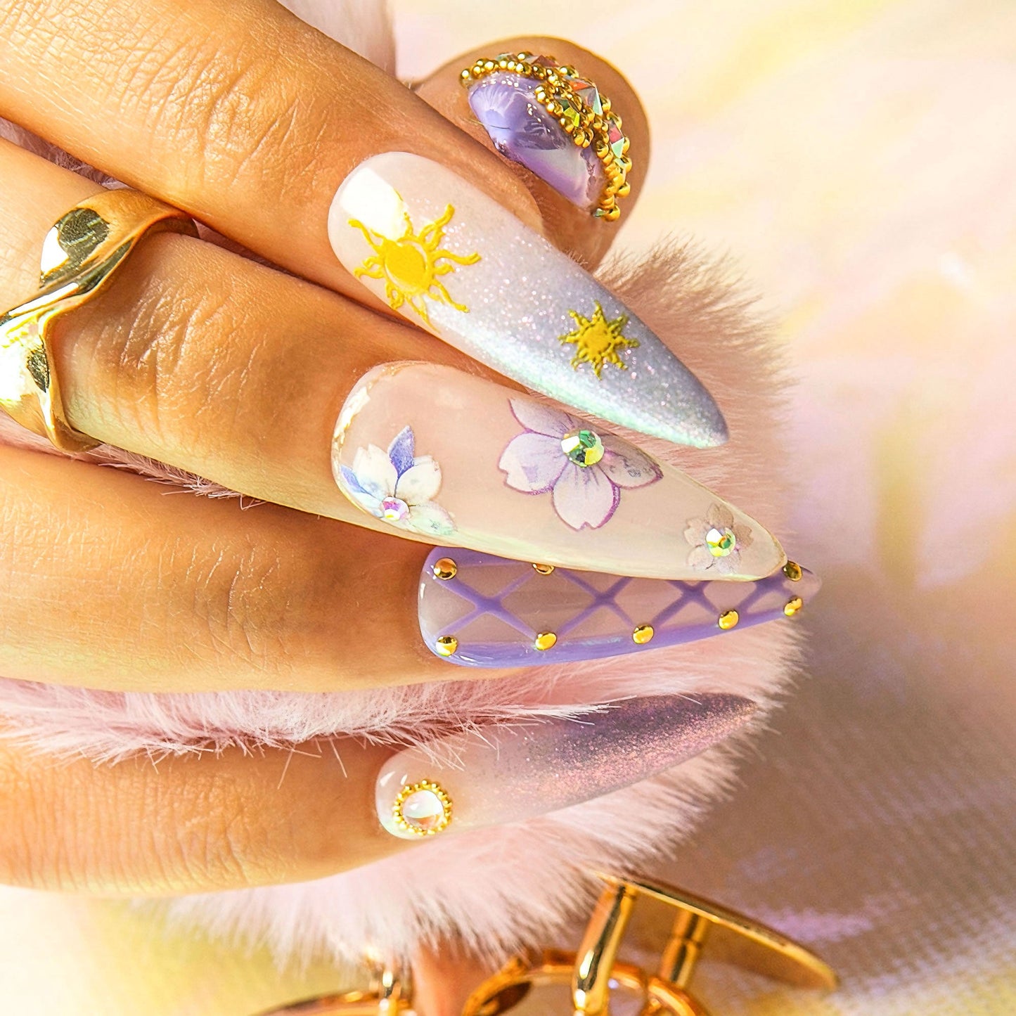 Happily Ever After Handmade Nails H454