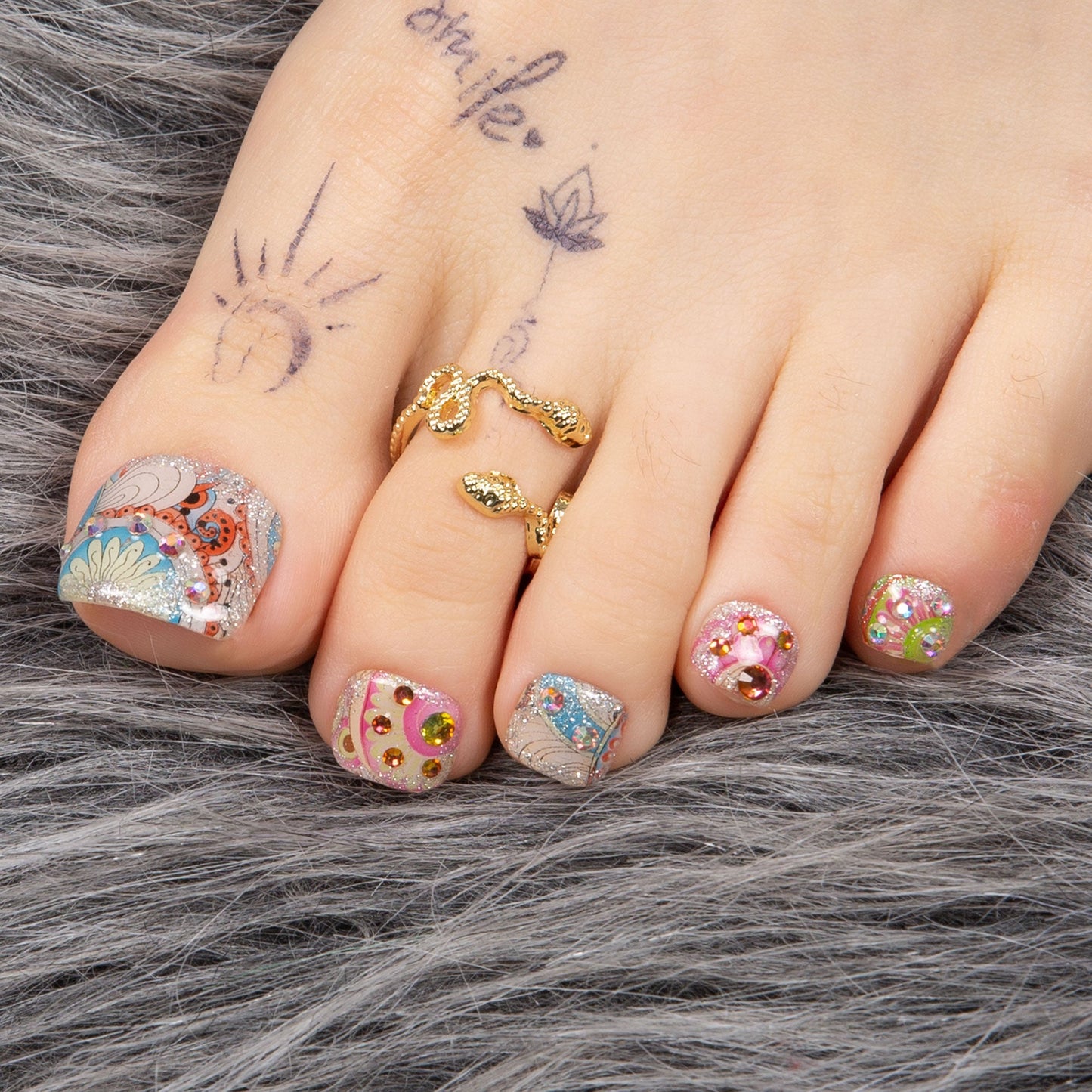 Boho Rhapsody T57 Toe Nails