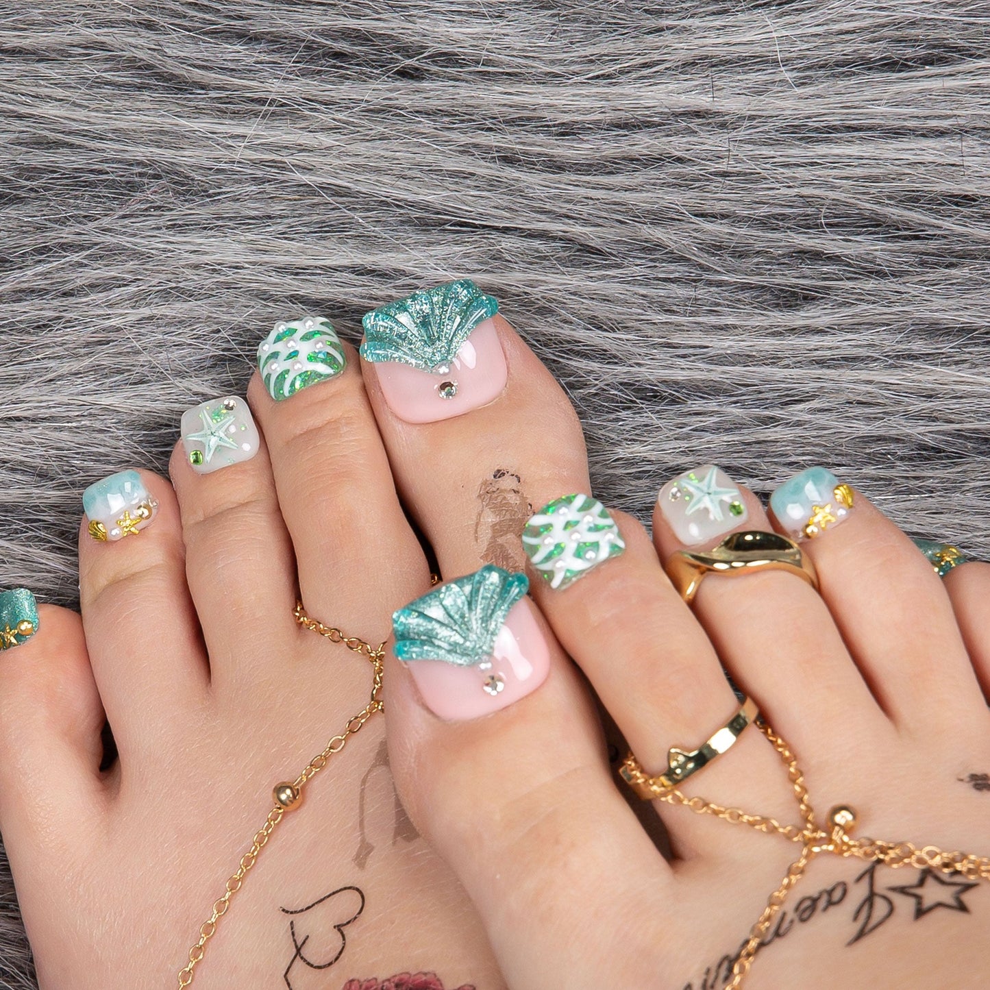 Surfing Girls Blue T119 Toe Nails