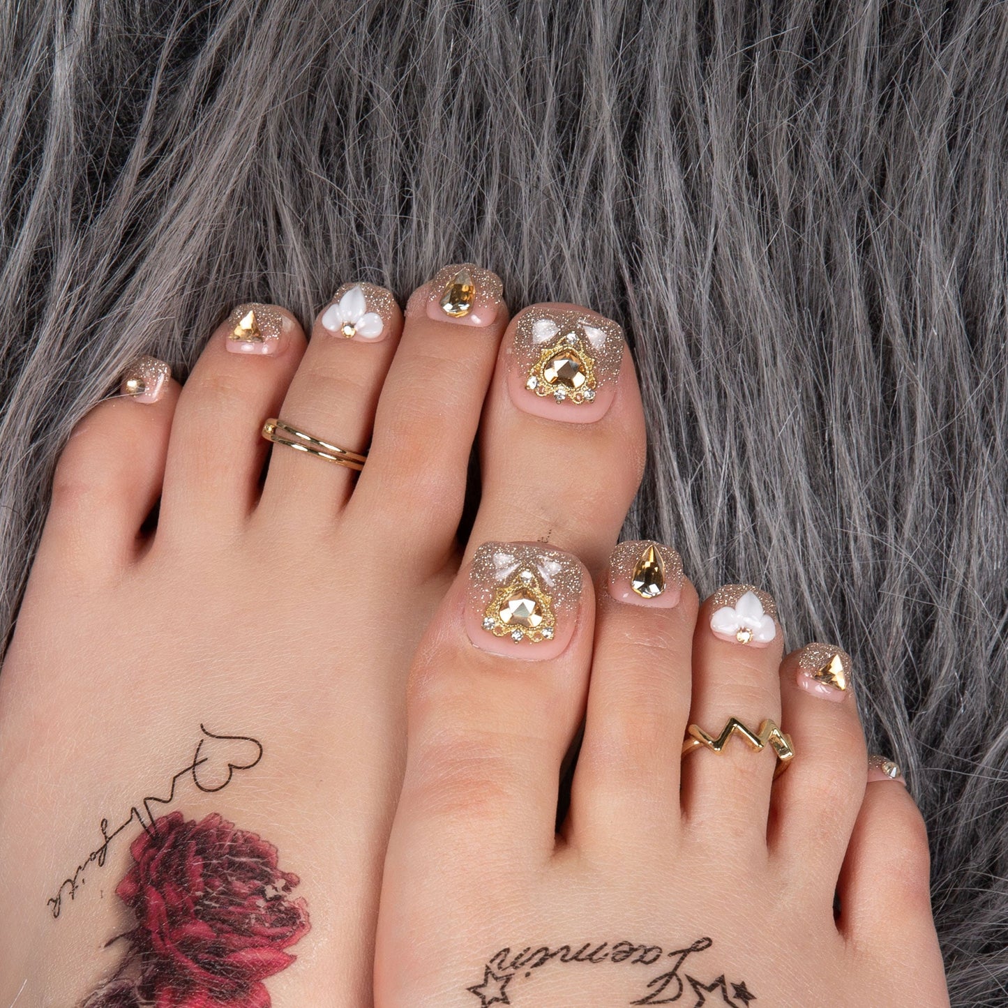 Champagne Gold T238 Toe Nails