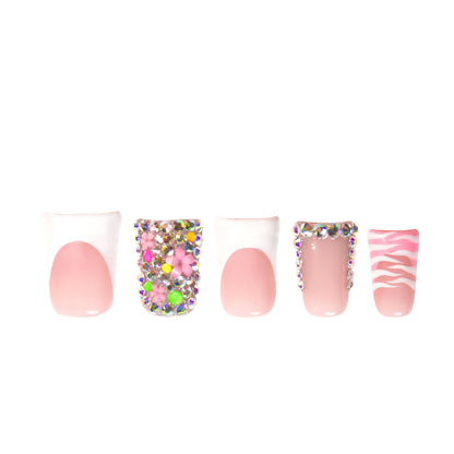 Kiss Me In Kawaii Handmade Nails H577