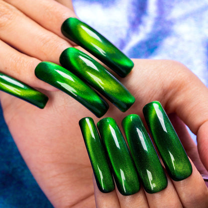 Poison Ivy Handmade Nails H518