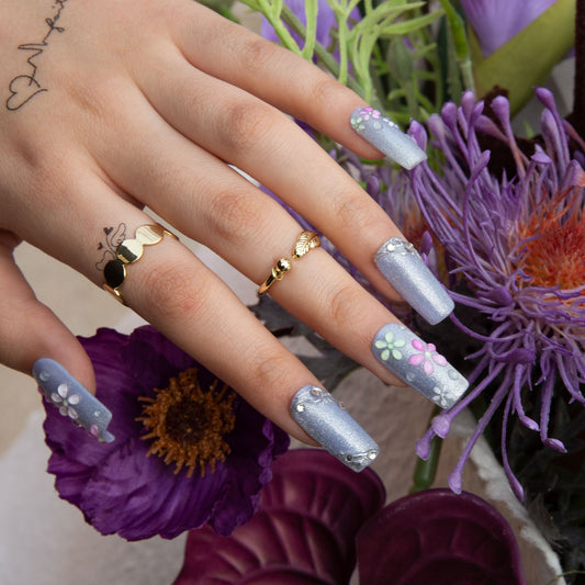Misty Lilac Bloom Handmade Nails H439