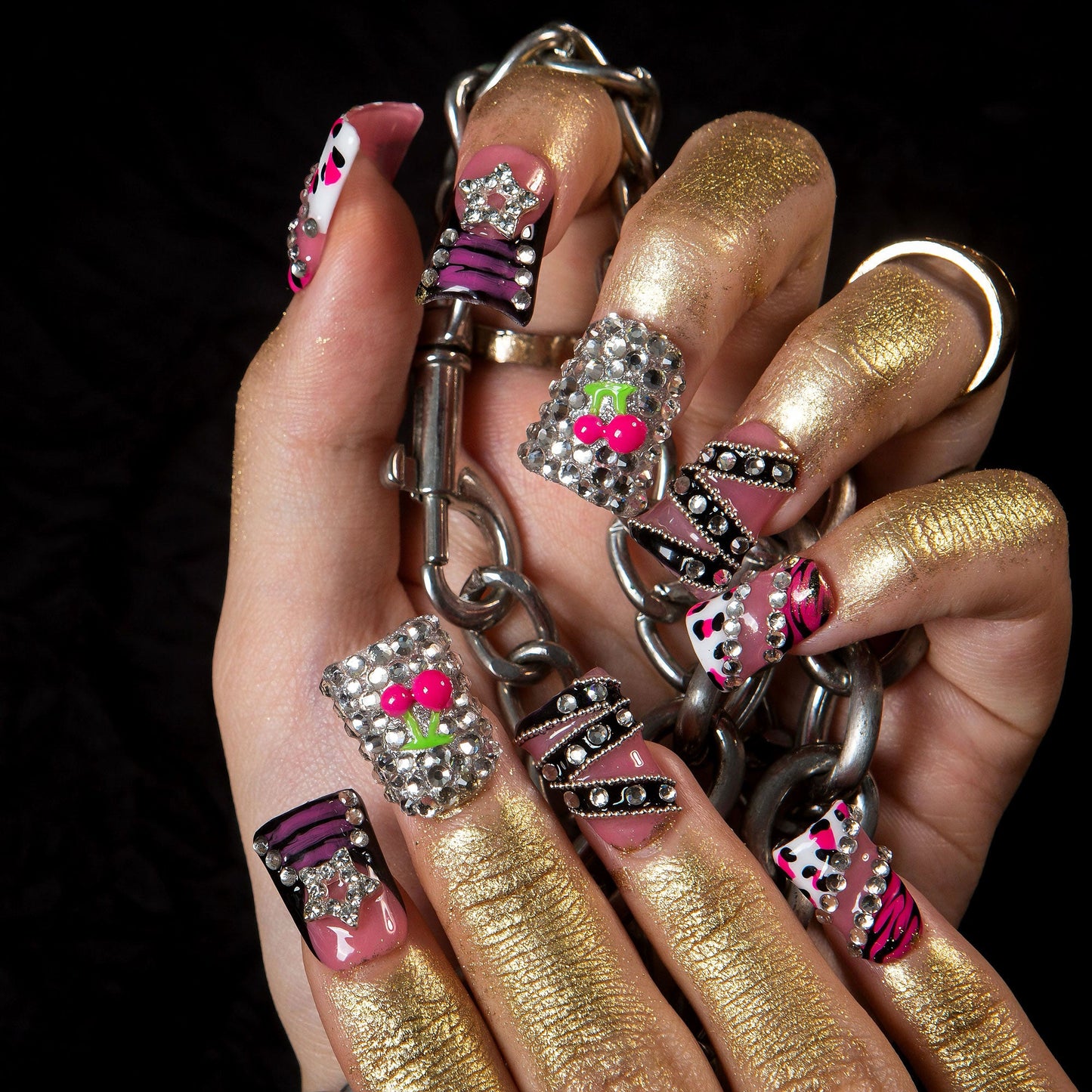 Text Me Never Handmade Nails H575