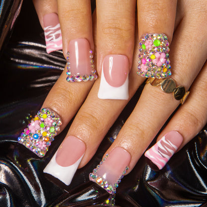 Kiss Me In Kawaii Handmade Nails H577