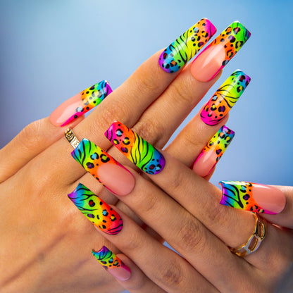 Retro Queen Handmade Nails H515