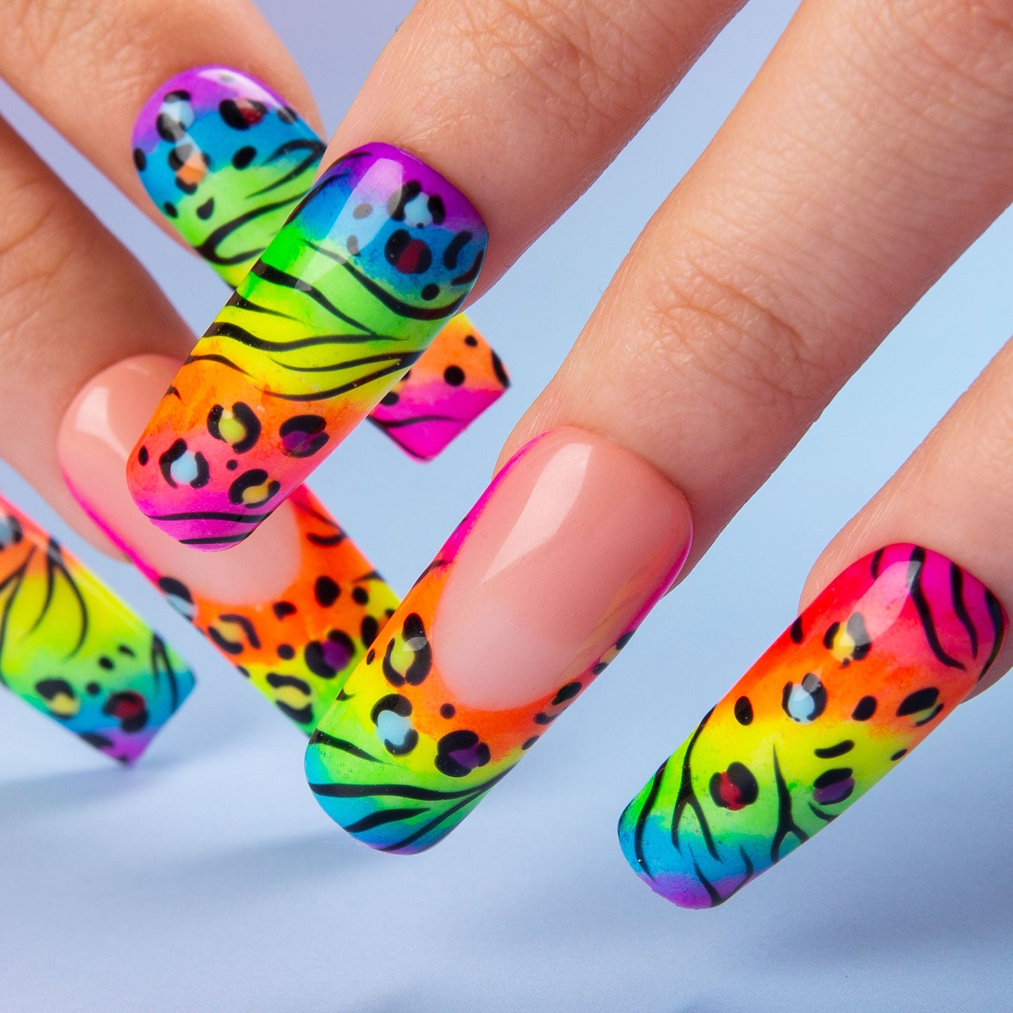 Retro Queen Handmade Nails H515