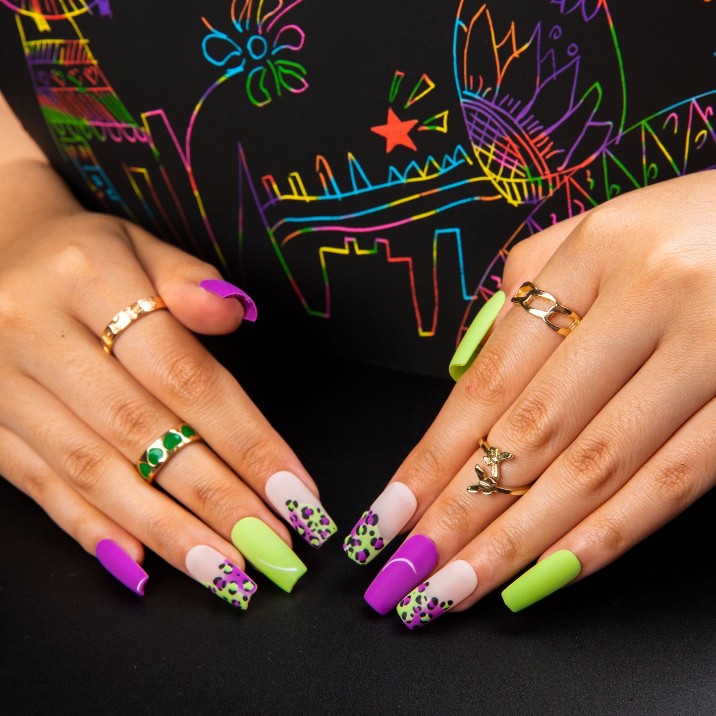 What a Girl Wants Handmade Nails H513