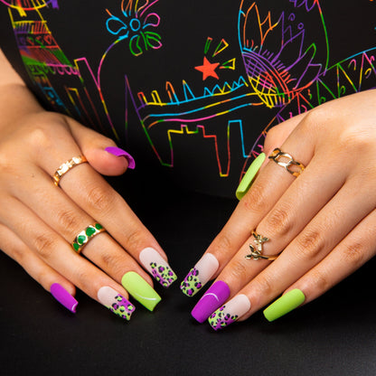 What a Girl Wants Handmade Nails H513