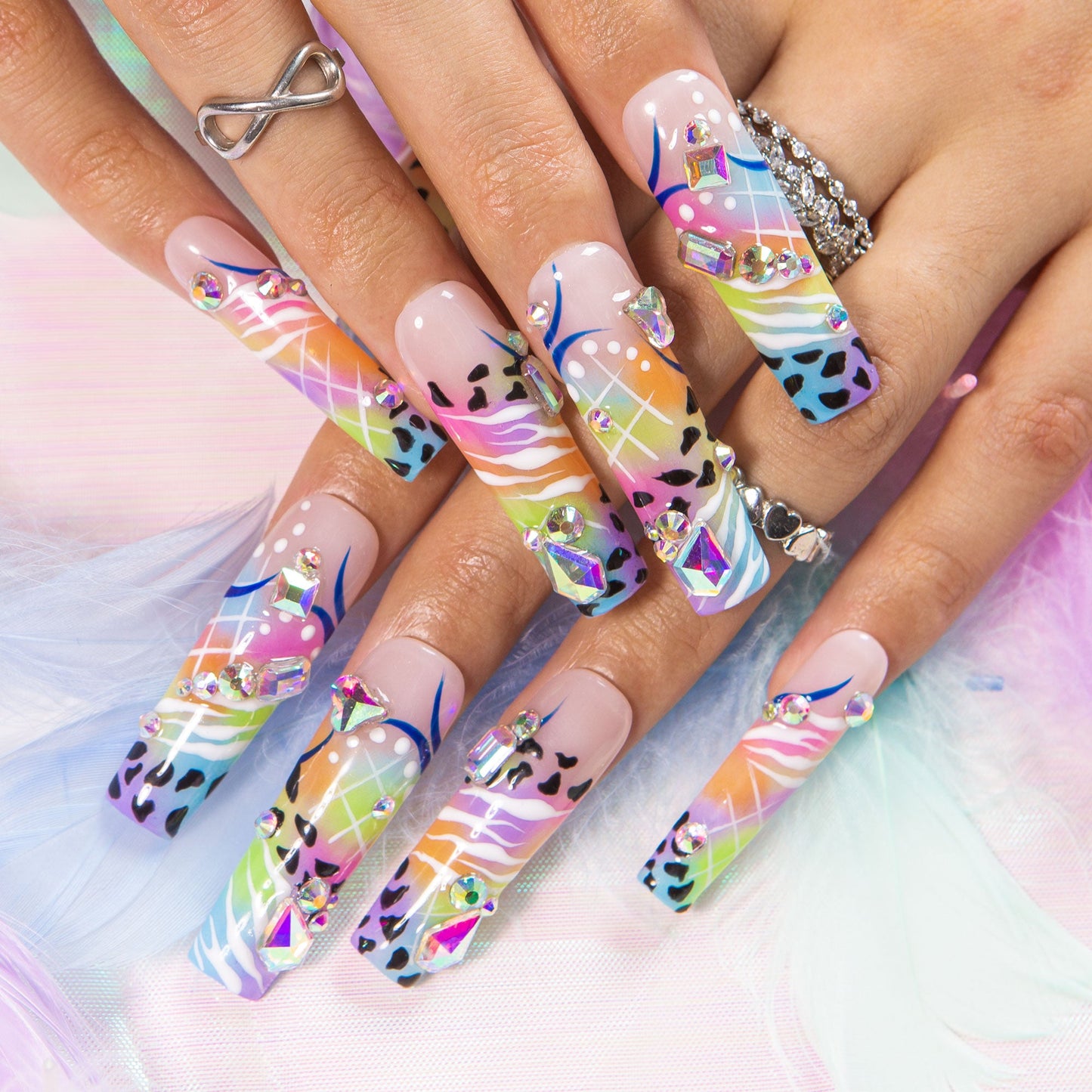 Hyper Animalia Handmade Nails H610