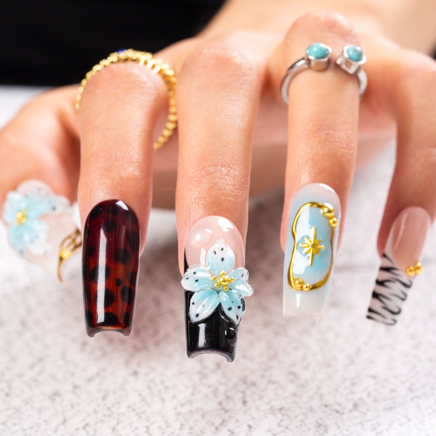 Rebel Frost Handmade Nails H494