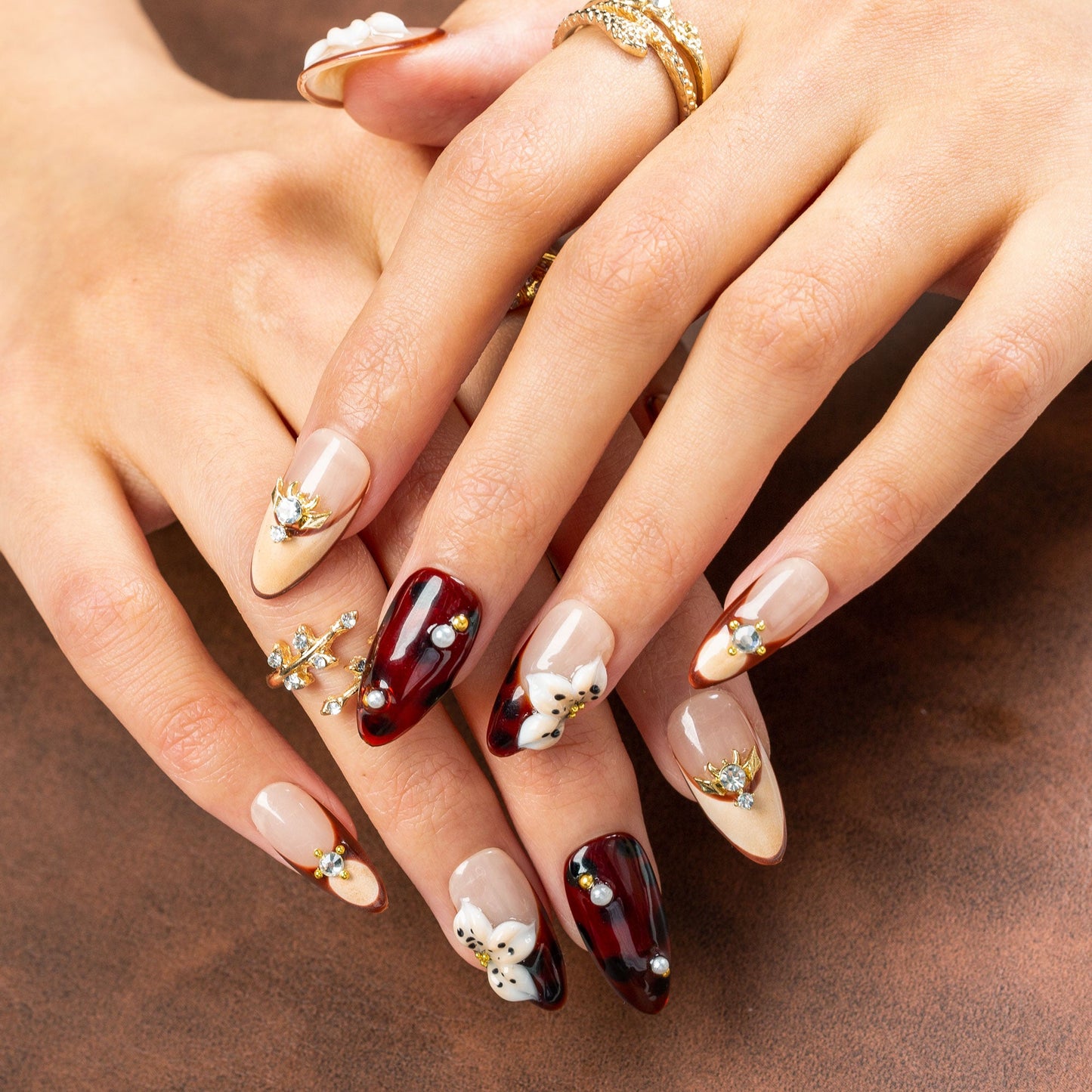 Savanna Spirit Handmade Nails H493