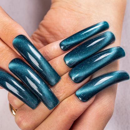 Blue Crush Handmade Nails H522