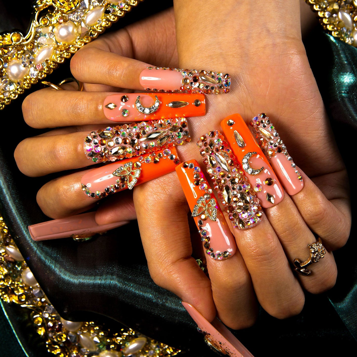 Neon Moon Cancer Handmade Nails H590