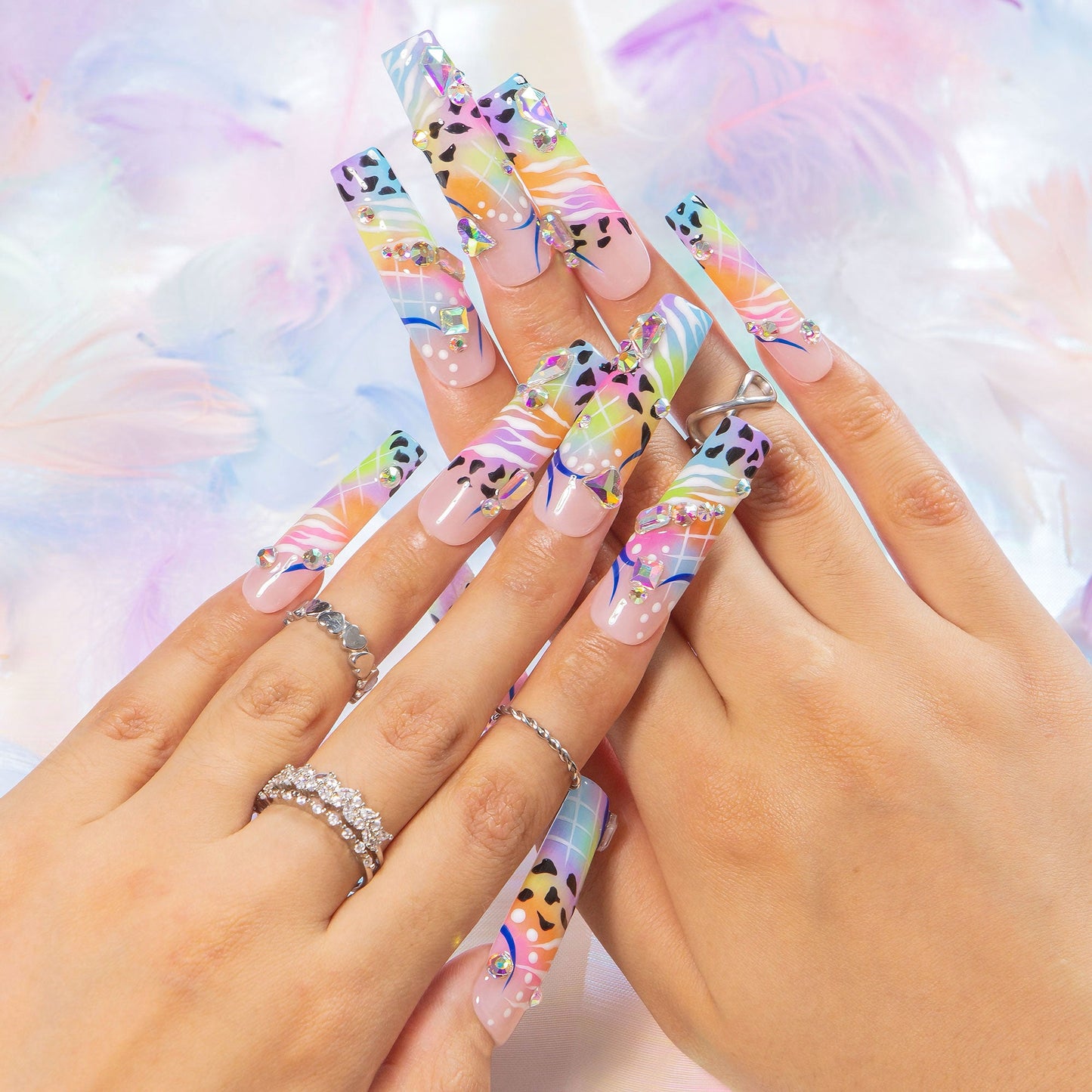 Hyper Animalia Handmade Nails H610