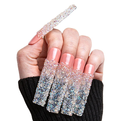 Amour Blanc Handmade Nails H205