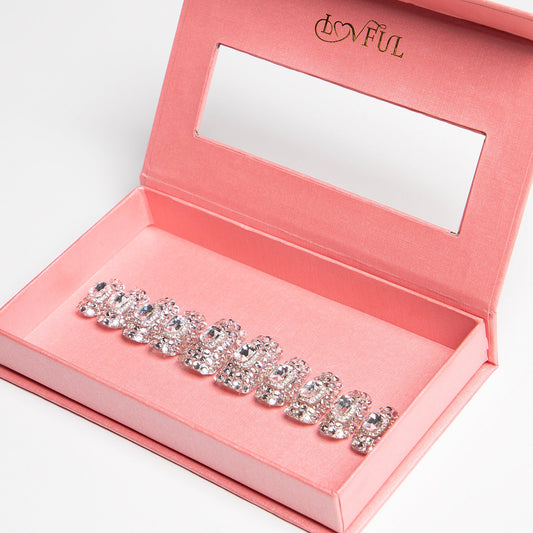 Silver Majesty Handmade Nails H212