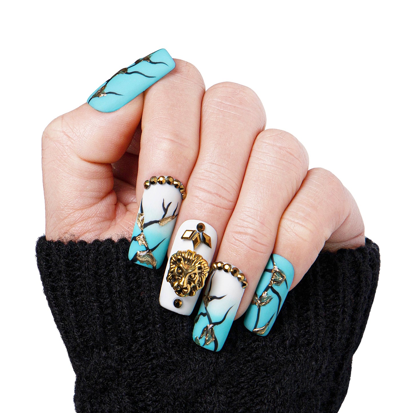 Azure Lion Handmade Nails H250