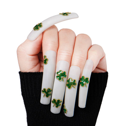 Lucky Charm Handmade Nails H290
