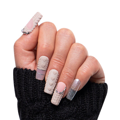 Elegant Knits Handmade Nails H382