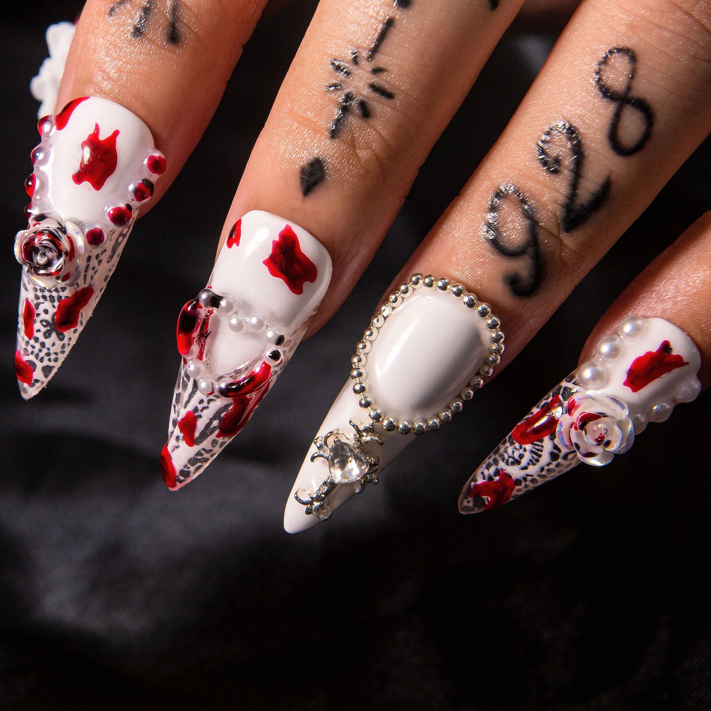 Velvet Blood Handmade Nails H398