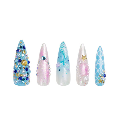 Kiss the Girl Handmade Nails H455