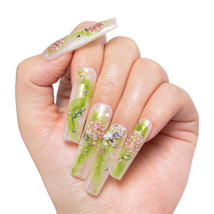 Seraphina’s Garden Handmade Nails H460