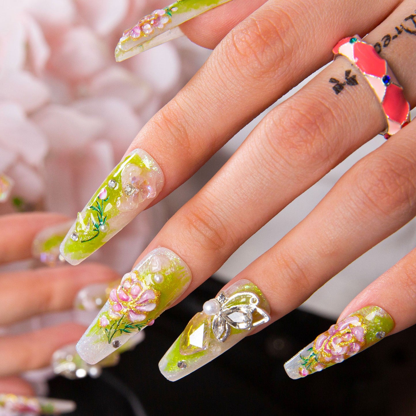 Seraphina’s Garden Handmade Nails H460