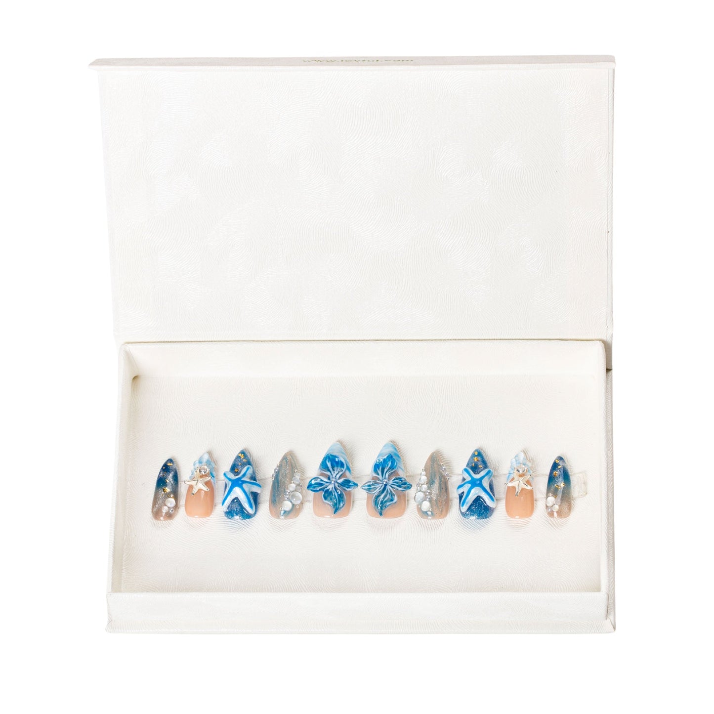 Ocean Lullaby Handmade Nails H497