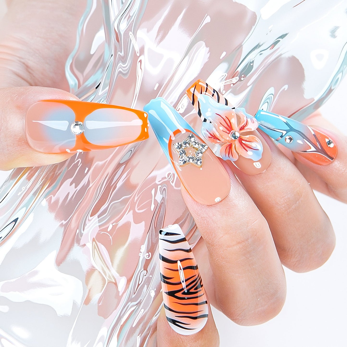 Sunburn Safari Handmade Nails H554