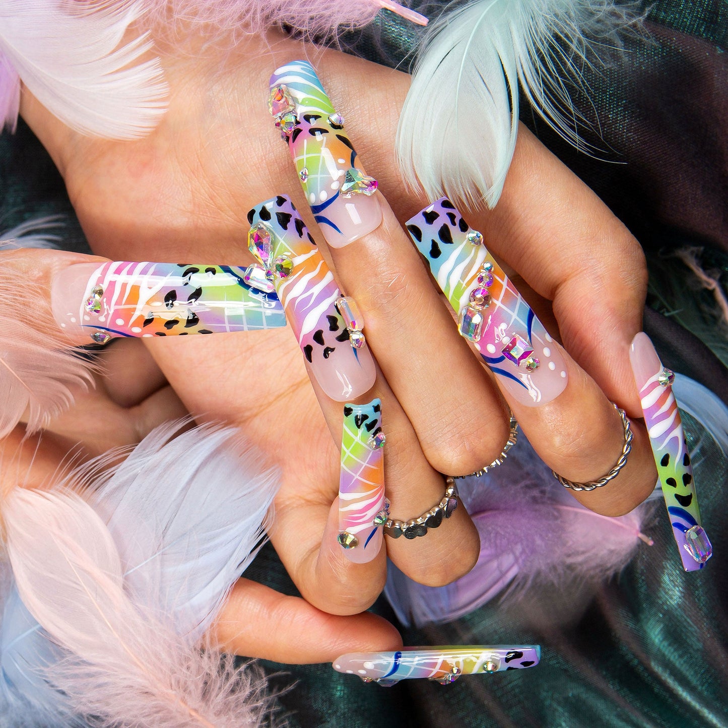 Hyper Animalia Handmade Nails H610