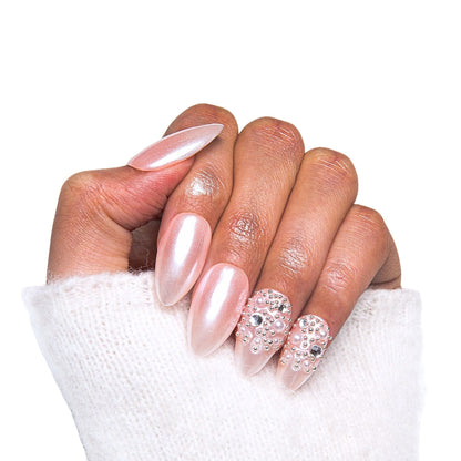 Dream Wedding Handmade Nails H76