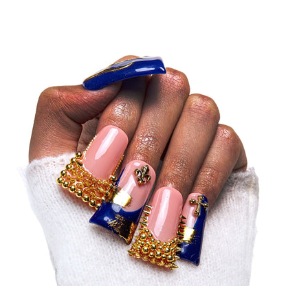 Sling Queen Handmade Nails H82