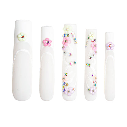 Rococo Handmade Nails H94